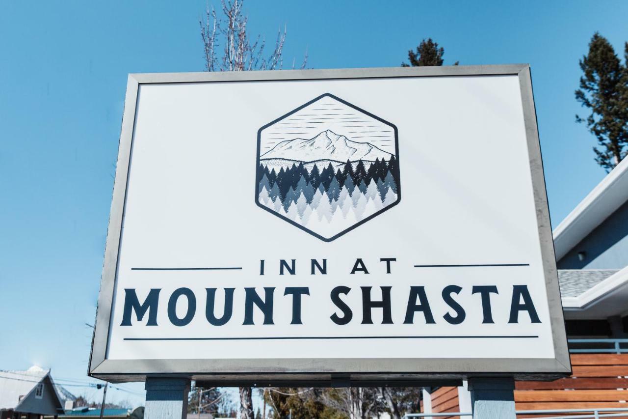 Inn At Mount Shasta Buitenkant foto
