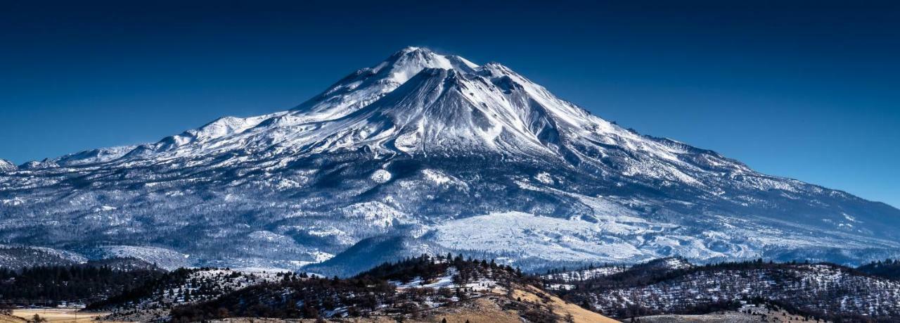 Inn At Mount Shasta Buitenkant foto
